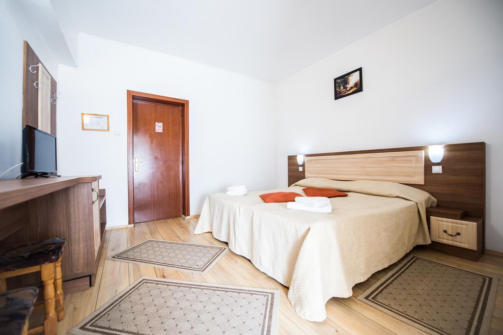 Gura Diham Hotell Buşteni Exteriör bild