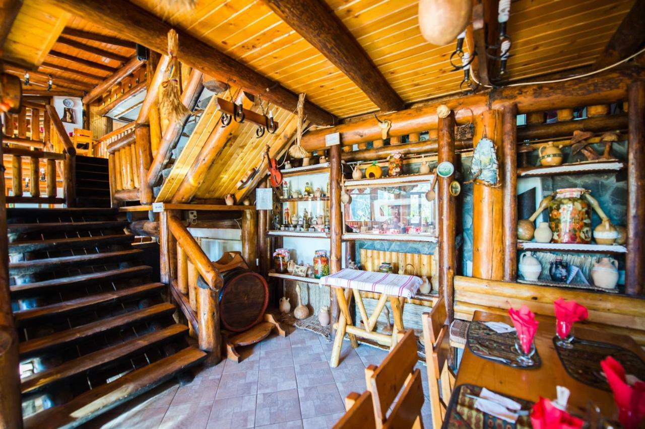 Gura Diham Hotell Buşteni Exteriör bild